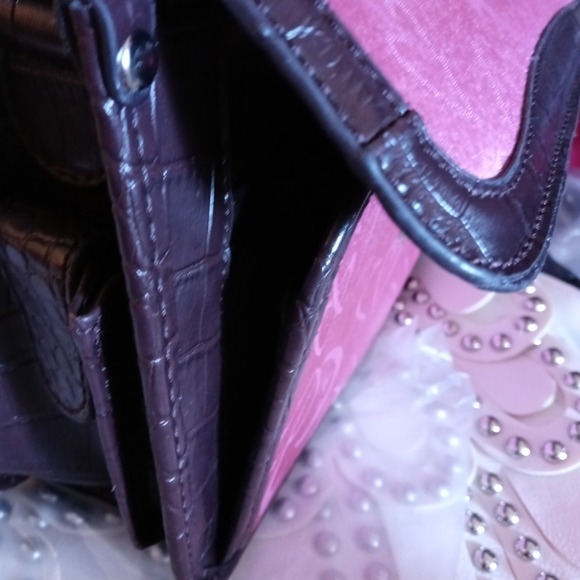 All VEGAN PURSES - Picture 4 of 12